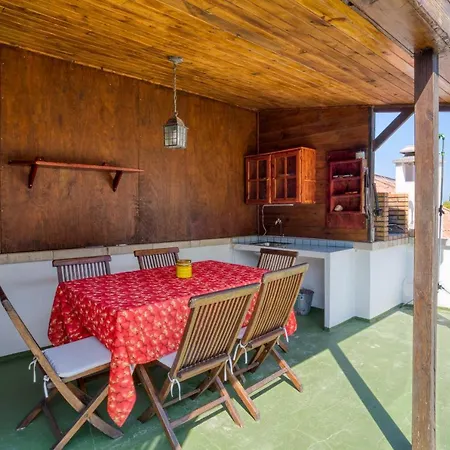 Con Terraza Y Vistas Al Mar *