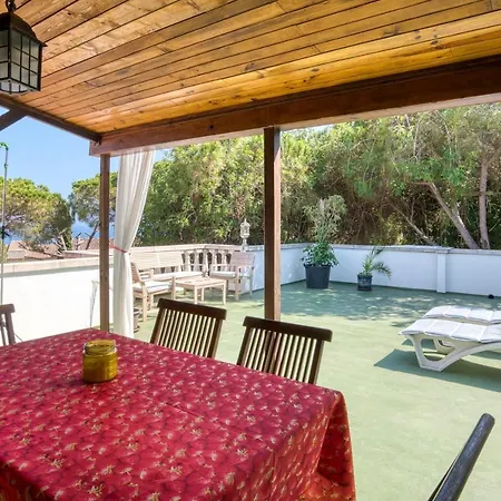 Apartment Con Terraza Y Vistas Al Mar